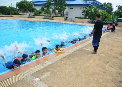 กิจกรรมเพื่อการทดสอบทักษะการว่ายน้ำเบื้องต้นสำหรับ นักเรียน Pathfinder เกรด 5 วันที่ 20 สิงหาคม 2560