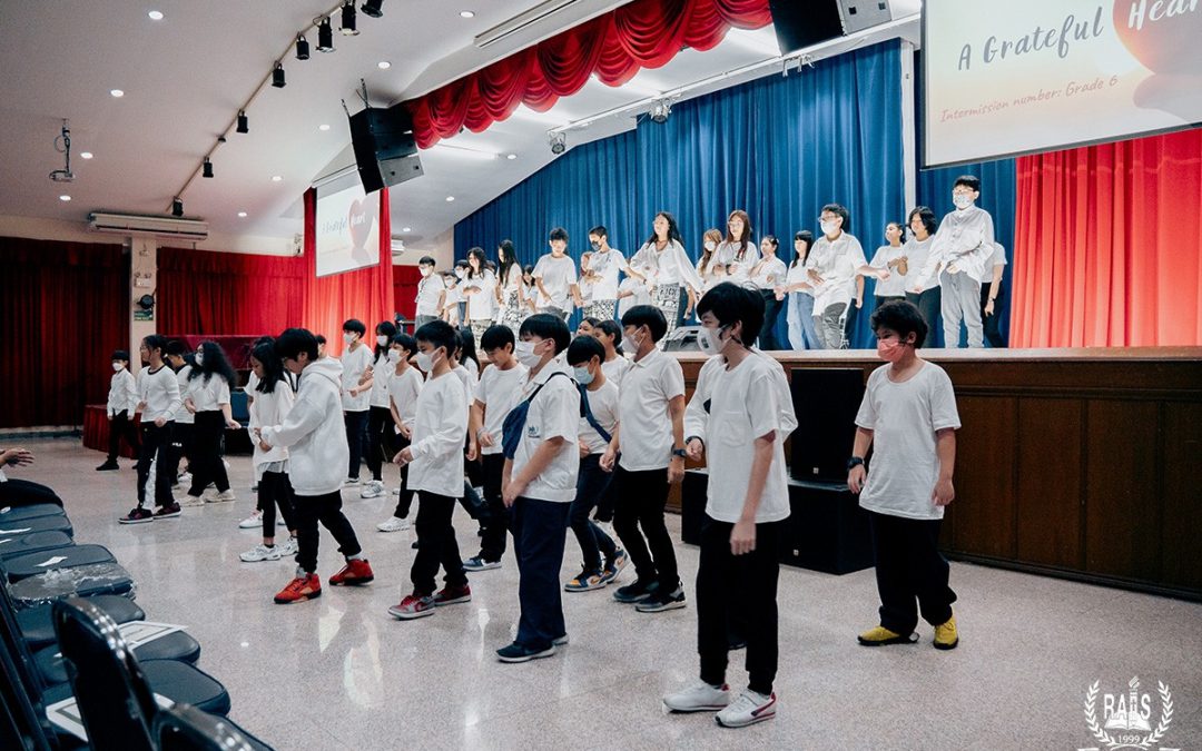 Middle School Chapel On ‘Being Grateful’