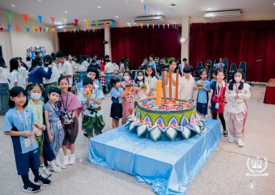 Celebrating Loy Krathong at RAIS!